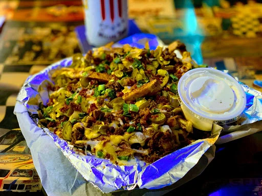 Linder's Sports Bar & Grill